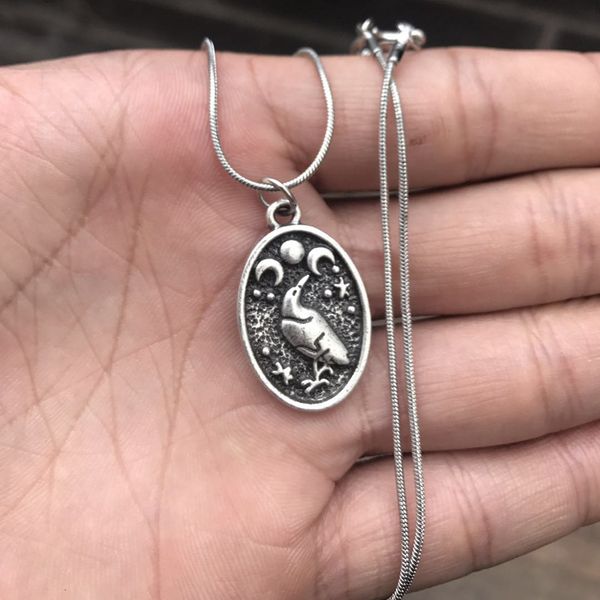 10pcs black vintage birds norse viking odin raven triple moon goddess pentagram wiccan star amulet talismanes necklace women, Silver
10pcs black vintage birds norse viking odin raven triple moon goddess pentagram wiccan star amulet talismanes necklace women, Silver