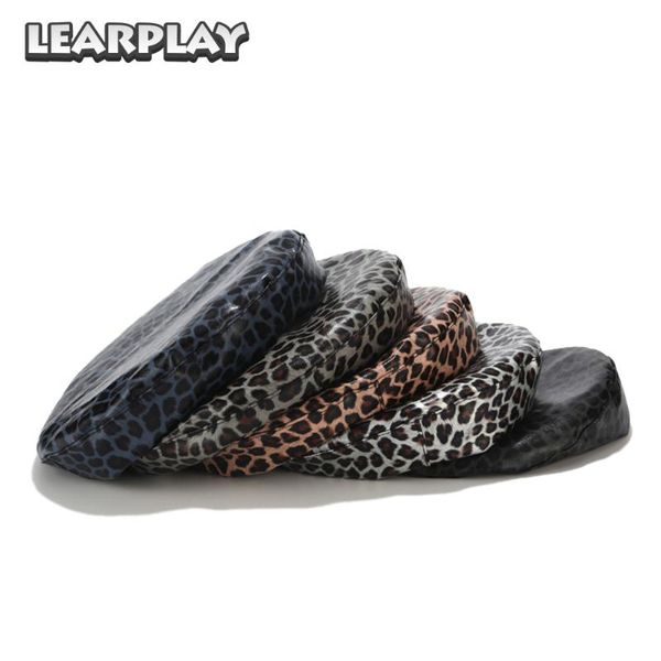 2020 new fashion leopard printed pu beret cap for women faux leather artist newsboy retro casual beret gorras adults vintage hat, Blue;gray
2020 new fashion leopard printed pu beret cap for women faux leather artist newsboy retro casual beret gorras adults vintage hat, Blue;gray