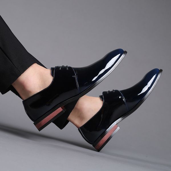 2020 new cross-border new fashion color matching mens shoes bright surface fashion business shoes formal dress lace-up large size shoes men, Black
2020 new cross-border new fashion color matching mens shoes bright surface fashion business shoes formal dress lace-up large size shoes men, Black