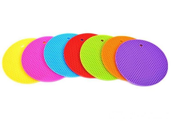 round silicone non-slip heat resistant pot mats holder coaster cushion placemat pot table mat 18*18cm mutiple colors golves kitchen tool
round silicone non-slip heat resistant pot mats holder coaster cushion placemat pot table mat 18*18cm mutiple colors golves kitchen tool