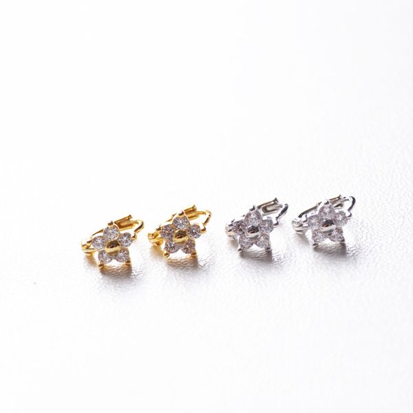 925 sterling silver earring fashion zircon five-petaled flower ear ring ear bone buckle cute trend wild girl jewelry, Golden;silver
925 sterling silver earring fashion zircon five-petaled flower ear ring ear bone buckle cute trend wild girl jewelry, Golden;silver