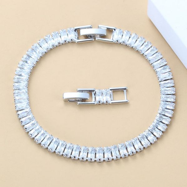 silver color women wedding jewelry white cubic zirconia link chain bracelet length 20cm fashion costume, Black
silver color women wedding jewelry white cubic zirconia link chain bracelet length 20cm fashion costume, Black