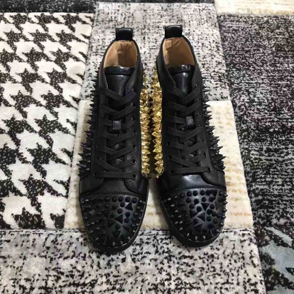20ss men women casual shoes luxury designer red bottom mens studded spikes fashion sneakers black red white leather high size 35-47
20ss men women casual shoes luxury designer red bottom mens studded spikes fashion sneakers black red white leather high size 35-47