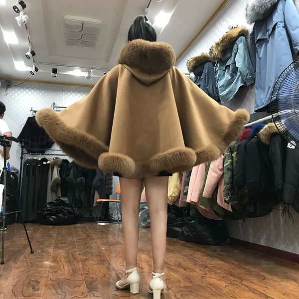 2020 women cashmere capes with real fur hooded collar wraps luxury female winter scarf stole lady fur coat poncho, Blue;gray
2020 women cashmere capes with real fur hooded collar wraps luxury female winter scarf stole lady fur coat poncho, Blue;gray