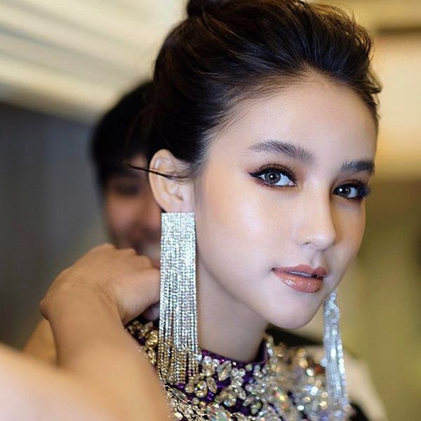 dangle & chandelier full shiny rhinestone long chain earrings for women fashion jewelry trendy lady's statement accessories, Silver
dangle & chandelier full shiny rhinestone long chain earrings for women fashion jewelry trendy lady's statement accessories, Silver