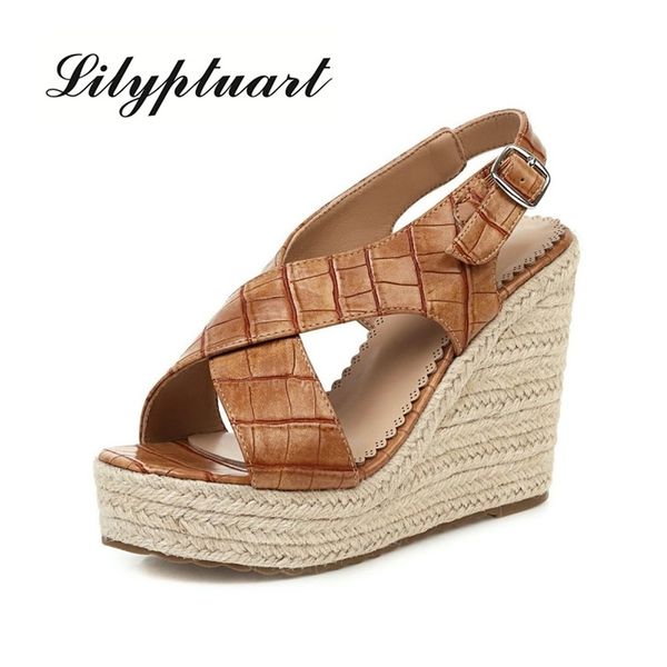 2020 summer new fashion round toe women pu leather party rome shoes woman platform sandals wedges shoes for women y200620, Black
2020 summer new fashion round toe women pu leather party rome shoes woman platform sandals wedges shoes for women y200620, Black