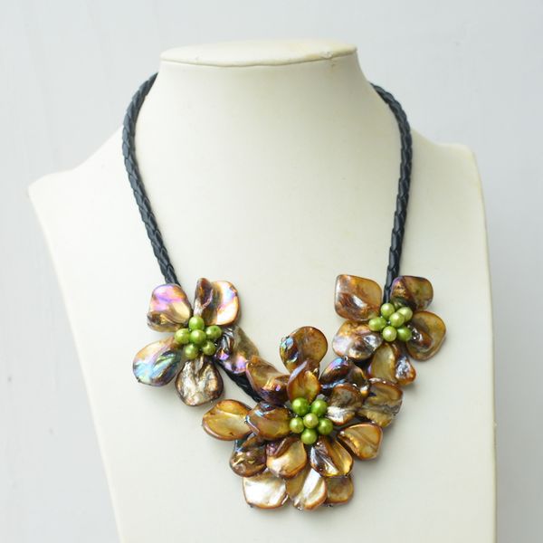 wholesale love green freshwater pearl brown baroque shell flower necklace dress accessories sweater necklace, Golden;silver
wholesale love green freshwater pearl brown baroque shell flower necklace dress accessories sweater necklace, Golden;silver
