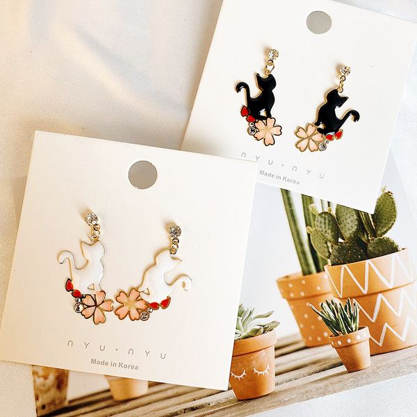 sansummer new fashion cute cat sakura flowers shiny personality charm asymmetric girl exquisite earrings for women jewelry, Silver
sansummer new fashion cute cat sakura flowers shiny personality charm asymmetric girl exquisite earrings for women jewelry, Silver