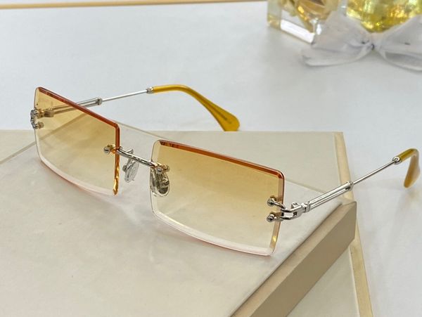 new 1274 sunglasses for women fashion uv400 protection coating mirror lens full frame plated frame come with case, White;black
new 1274 sunglasses for women fashion uv400 protection coating mirror lens full frame plated frame come with case, White;black
