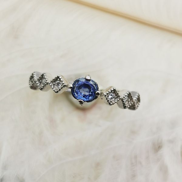 sapphire ring 925 silver gold-plated zircon adjustable 4.6*3.8*3.5, Golden;silver
sapphire ring 925 silver gold-plated zircon adjustable 4.6*3.8*3.5, Golden;silver
