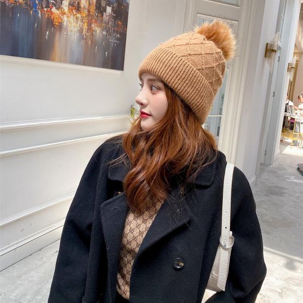 2020 new mesh knitted hat pearl wool ball cap for women winter caps for girls thick cotton hats autumn hat, Blue;gray
2020 new mesh knitted hat pearl wool ball cap for women winter caps for girls thick cotton hats autumn hat, Blue;gray