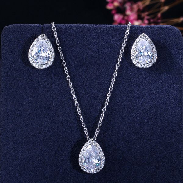 uilz нигерийский water drop цирконий свадебные комплекты ювелирных изделий инкрустация люкс кристалл люкс ювелирные изделия set подарки для, Silver
uilz нигерийский water drop цирконий свадебные комплекты ювелирных изделий инкрустация люкс кристалл люкс ювелирные изделия set подарки для, Silver