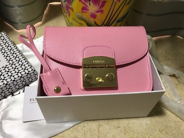 2020 free shipping top quality bags casual handbag crossbody bag fashion handbags purse women totesLAVI
2020 free shipping top quality bags casual handbag crossbody bag fashion handbags purse women totesLAVI
