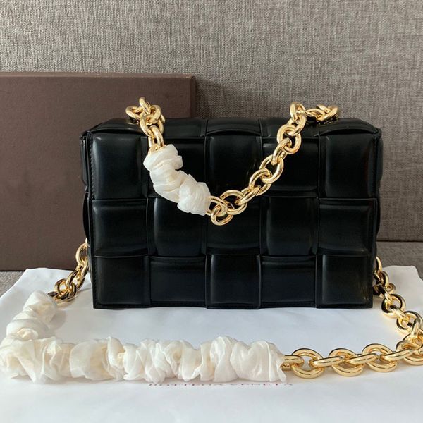new ladies handbag stereoscopic shoulder plaid clutch female fashion chain padded leather bag woven cassette crossbody pillow bag rjktk, Red;black
new ladies handbag stereoscopic shoulder plaid clutch female fashion chain padded leather bag woven cassette crossbody pillow bag rjktk, Red;black