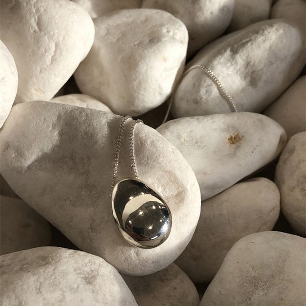 pendant necklaces huanzhi 2021 retro metal geometric irregular silver color drop shape long chain necklace for women girls jewelry
pendant necklaces huanzhi 2021 retro metal geometric irregular silver color drop shape long chain necklace for women girls jewelry