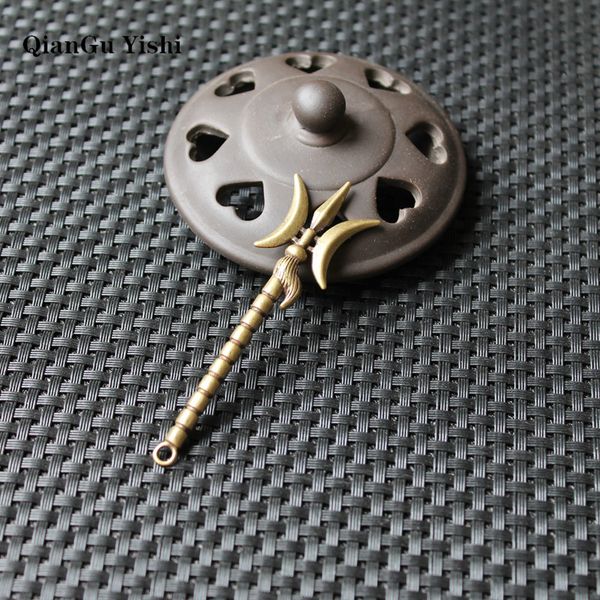урожай медь halberd подвески ретро латунь игрушки модель автомобиля key chain ring висячие trinkets автомобиля брелок иглы, Silver
урожай медь halberd подвески ретро латунь игрушки модель автомобиля key chain ring висячие trinkets автомобиля брелок иглы, Silver