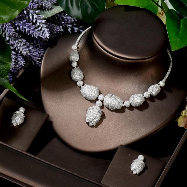 hibride brillant cubic zirconia choker necklace earring african gold bridal 2pcs jewelry set for women wedding party n-1586, Silver
hibride brillant cubic zirconia choker necklace earring african gold bridal 2pcs jewelry set for women wedding party n-1586, Silver