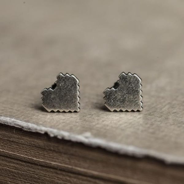 stud 925 sterling silver pixel heart earrings fashion women punk vintage party wedding jewelry gifts for, Golden;silver
stud 925 sterling silver pixel heart earrings fashion women punk vintage party wedding jewelry gifts for, Golden;silver