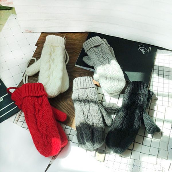 warm winter gloves women mittens 5 color woman ladies lovely knitted gloves girls gift, Blue;gray
warm winter gloves women mittens 5 color woman ladies lovely knitted gloves girls gift, Blue;gray