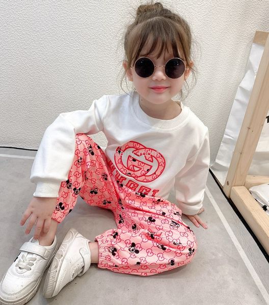 kids designer oufits girls autumn clothing suits children letter embroider long sleeve sweatshirts + printed trousers casual sets s602, White
kids designer oufits girls autumn clothing suits children letter embroider long sleeve sweatshirts + printed trousers casual sets s602, White
