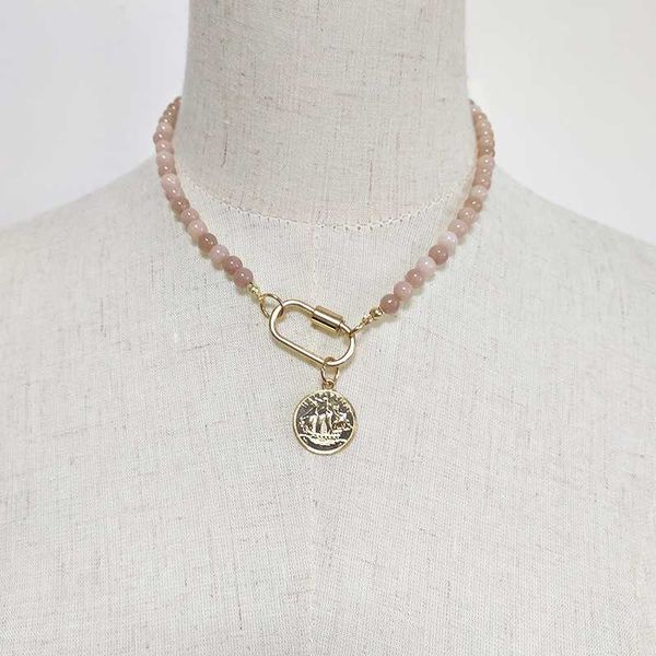 chokers handmade pink stone beaded necklace 2021 autumn neck accessoy openable carabiner pendant women fashion jewelry gifts, Golden;silver
chokers handmade pink stone beaded necklace 2021 autumn neck accessoy openable carabiner pendant women fashion jewelry gifts, Golden;silver