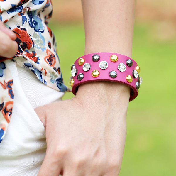 tennis dankaishi geniune leather bangles & bracelets metal beads paved full rhinestone crystal simple style punk jewelry men women, Golden;silver
tennis dankaishi geniune leather bangles & bracelets metal beads paved full rhinestone crystal simple style punk jewelry men women, Golden;silver