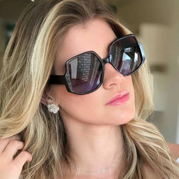 sunglasses fashion women 2021 oversized brand designer vintage gradient woman big frame glasses female shades uv400, White;black
sunglasses fashion women 2021 oversized brand designer vintage gradient woman big frame glasses female shades uv400, White;black