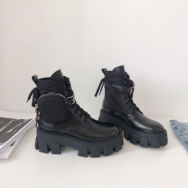 shiny rois leather and nylon derby boots ankle strap with a removable nylon pouch leather boots, Black
shiny rois leather and nylon derby boots ankle strap with a removable nylon pouch leather boots, Black