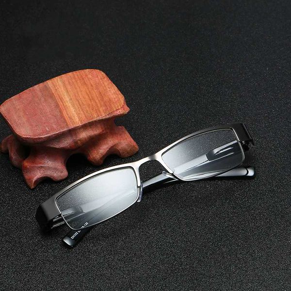 full metal frame glasses reading female male reading glasses women men eyewear +1.0 +1.5 +2 +2.5 +3 +3.5 +4.0, White;black
full metal frame glasses reading female male reading glasses women men eyewear +1.0 +1.5 +2 +2.5 +3 +3.5 +4.0, White;black