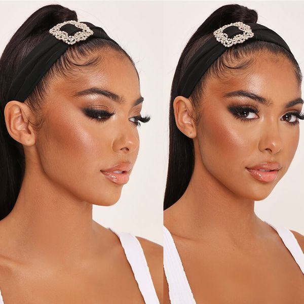 2020 new design black diamond hair band for woman vintage pearls metal buckle headband rhinestone inlaid wide hair hoop for lady
2020 new design black diamond hair band for woman vintage pearls metal buckle headband rhinestone inlaid wide hair hoop for lady
