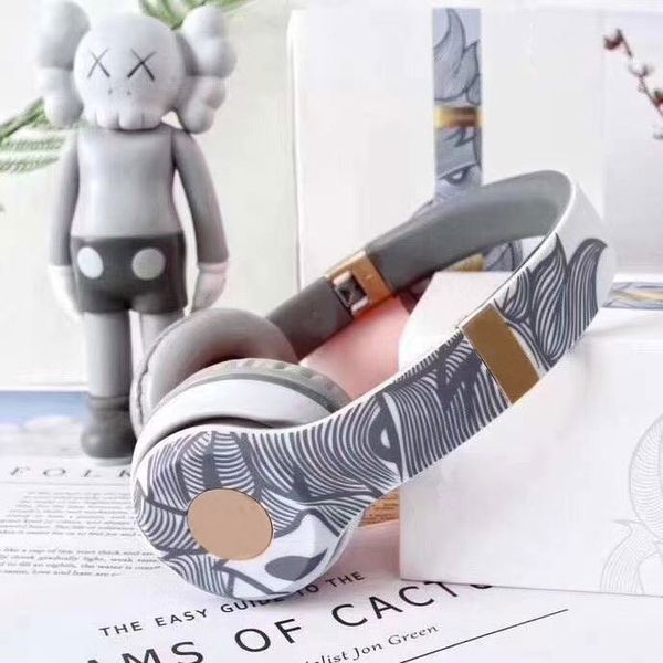 2020 горячие tws классическая стилист гарнитуры наушники высококачественные наушники беспроводные bluetooth наушники 2 стиль доступные 
2020 горячие tws классическая стилист гарнитуры наушники высококачественные наушники беспроводные bluetooth наушники 2 стиль доступные