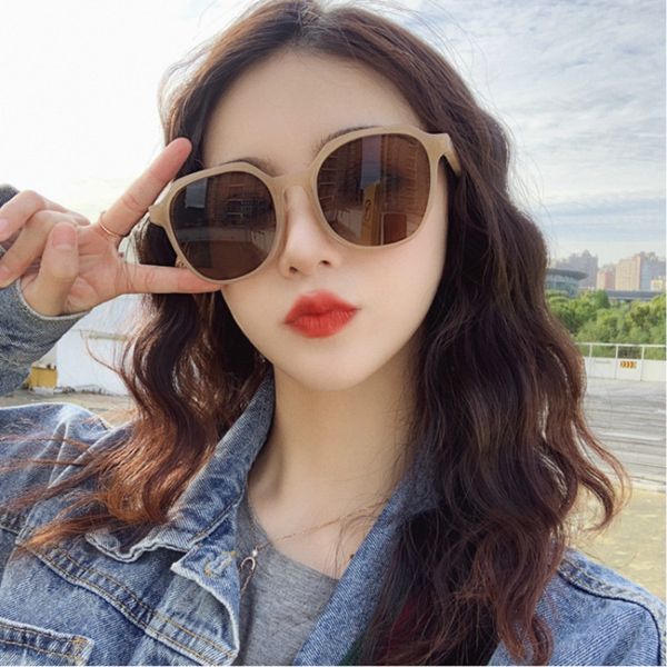 personality trend street shooting women's and men's sunglasses street glasses thin face sunglasses milk-brown glasses, White;black
personality trend street shooting women's and men's sunglasses street glasses thin face sunglasses milk-brown glasses, White;black