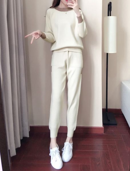 women winter woolen and cashmere pattern knitted warm suit oneck sweaterpants tracksuit two piece set female sporting suits, White
women winter woolen and cashmere pattern knitted warm suit oneck sweaterpants tracksuit two piece set female sporting suits, White
