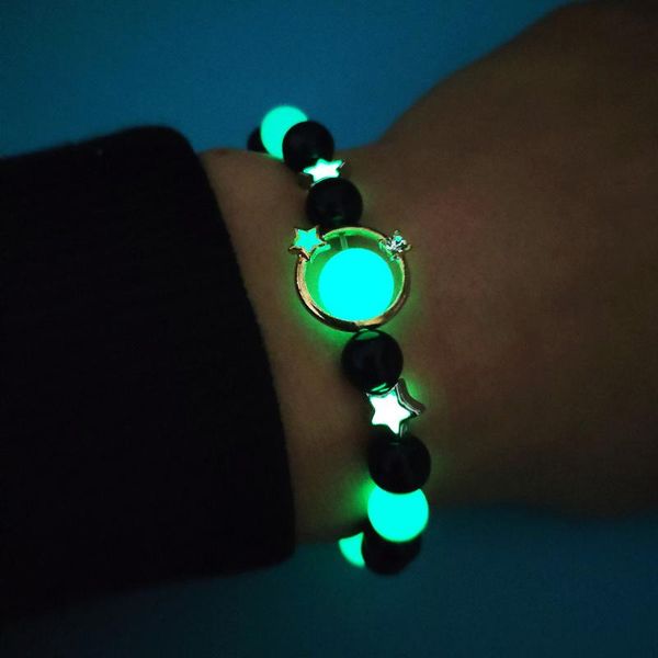 2020 retro metal cross pnedant luminous bracelet bangele men charm glow in the dark natural stone bead bracelet women jewelry, Golden;silver
2020 retro metal cross pnedant luminous bracelet bangele men charm glow in the dark natural stone bead bracelet women jewelry, Golden;silver