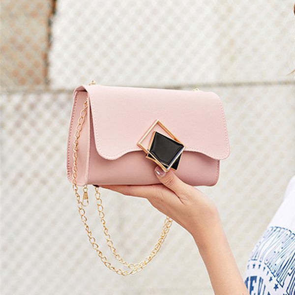 chain pu leather crossbody bags for women 2020 small shoulder messenger bag special lock design female travel handbags
chain pu leather crossbody bags for women 2020 small shoulder messenger bag special lock design female travel handbags