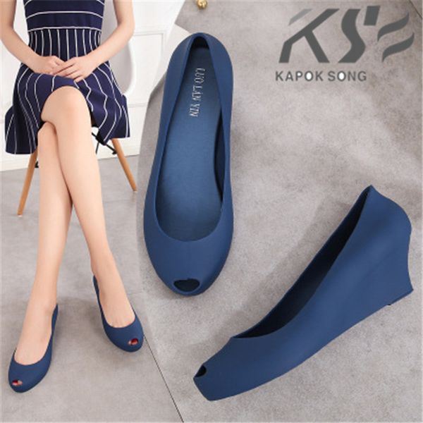 2020 women flats rubber jelly shoes women candy summer luxury designer model flat slip on shoes female beach, Black
2020 women flats rubber jelly shoes women candy summer luxury designer model flat slip on shoes female beach, Black