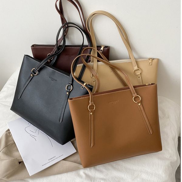 женщины крупнотоннажные покупка товаров путешествие сумки плеча сплошного цвета на молнии pu мягкие сумки мода пояса украшения большой повсе 
женщины крупнотоннажные покупка товаров путешествие сумки плеча сплошного цвета на молнии pu мягкие сумки мода пояса украшения большой повсе