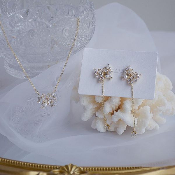 shiny side new accessories crystal butterfly bstud earrings for women fashion zirconia pendant necklaces&earrings jewelry set, Silver
shiny side new accessories crystal butterfly bstud earrings for women fashion zirconia pendant necklaces&earrings jewelry set, Silver