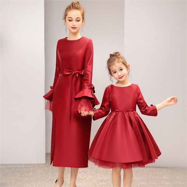 caustom made wine red three quarter sleeve bow ball gown dress children girls party dress 0922, Red;yellow
caustom made wine red three quarter sleeve bow ball gown dress children girls party dress 0922, Red;yellow