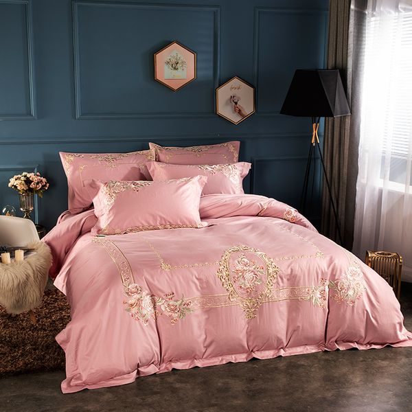 european pink embroidered luxury bedding suit egyptian cotton large bed cover feather quilt cover bed sheet pillow
european pink embroidered luxury bedding suit egyptian cotton large bed cover feather quilt cover bed sheet pillow