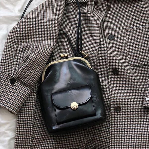 урожай моды клип женская сумка pu кожи плеча crossbody дизайнерский бренд женщин сумки totes сцепления кошелек болса mujer 2020
урожай моды клип женская сумка pu кожи плеча crossbody дизайнерский бренд женщин сумки totes сцепления кошелек болса mujer 2020