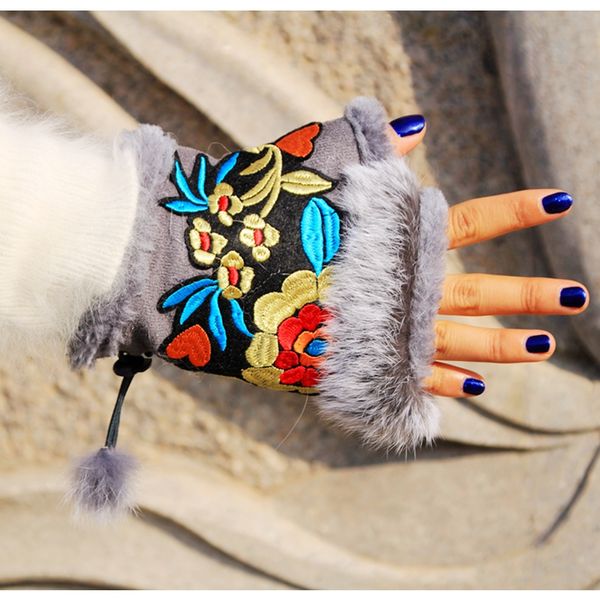 five fingers gloves 2021 ethnic wrist mexico style vintage embroidery female mittens women winter national customs, Blue;gray
five fingers gloves 2021 ethnic wrist mexico style vintage embroidery female mittens women winter national customs, Blue;gray