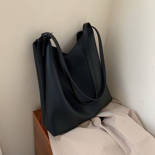 роскошные pu кожа сумка lady casaul tote новый повседневный большой емкости ведра сумка женщины дизайнерская двойной ремень сумки на ремне
роскошные pu кожа сумка lady casaul tote новый повседневный большой емкости ведра сумка женщины дизайнерская двойной ремень сумки на ремне