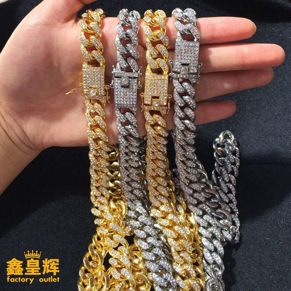 a luxury hip-hop gold chain, cuban necklace, jewelry, men's fashion pendant, out cuban necklace, hip-hop style jewelry chain, Silver
a luxury hip-hop gold chain, cuban necklace, jewelry, men's fashion pendant, out cuban necklace, hip-hop style jewelry chain, Silver