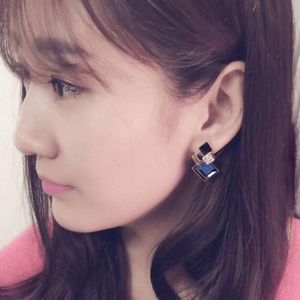 stud women's rhombus shaped earrings alloy ear studs rhinestone 2 colors fshion accessories, Golden;silver
stud women's rhombus shaped earrings alloy ear studs rhinestone 2 colors fshion accessories, Golden;silver