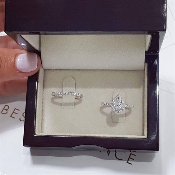 new fashion ladies luxury drop-shaped zircon jewelry ring couple couple ring bride engagement party gift jewelry wholesale, Slivery;golden
new fashion ladies luxury drop-shaped zircon jewelry ring couple couple ring bride engagement party gift jewelry wholesale, Slivery;golden