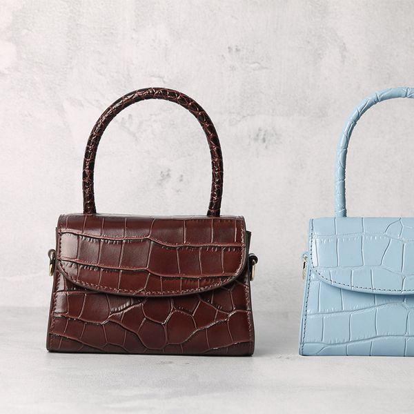 2020 mini vintage leather leather flip shoulder messenger portable small package
2020 mini vintage leather leather flip shoulder messenger portable small package