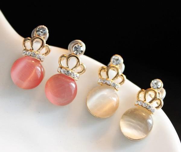 earings for woman charm cute imperial crown charming stud earrings, Golden;silver
earings for woman charm cute imperial crown charming stud earrings, Golden;silver