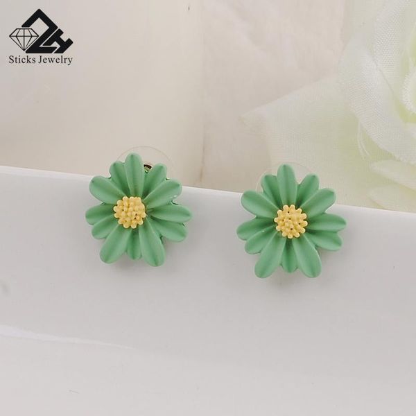 stud chrysanthemum earrings korean jewelry cute flower small for women sweet earring, Golden;silver
stud chrysanthemum earrings korean jewelry cute flower small for women sweet earring, Golden;silver
