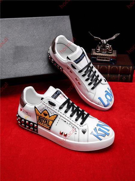 2020 hococal new fashion doodle mens designer shoes sneakers in printed platform sneaker white shoes casual men s skate shoes, Black;red
2020 hococal new fashion doodle mens designer shoes sneakers in printed platform sneaker white shoes casual men s skate shoes, Black;red